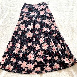 NWOT Who What Wear Midi Skirt [Sz 4]